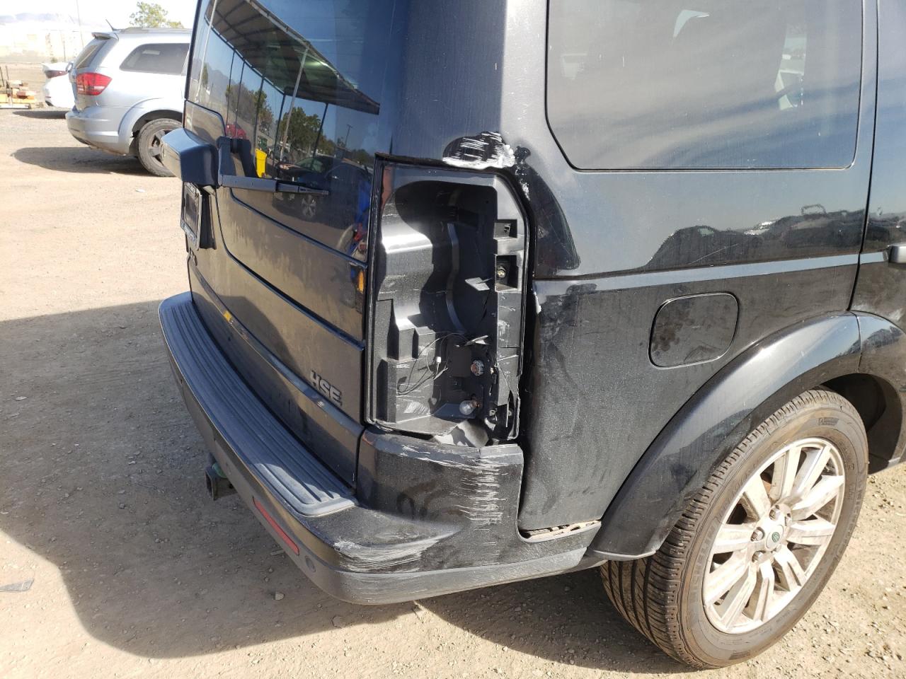 Photo 9 from auction – 2013 LAND ROVER LR4 HSE with VIN SALAG2D47DA656651