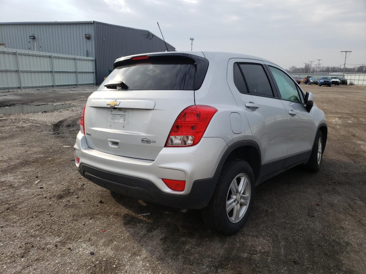 Photo 4 from auction – 2020 CHEVROLET TRAX LS with VIN 3GNCJKSB7LL164025