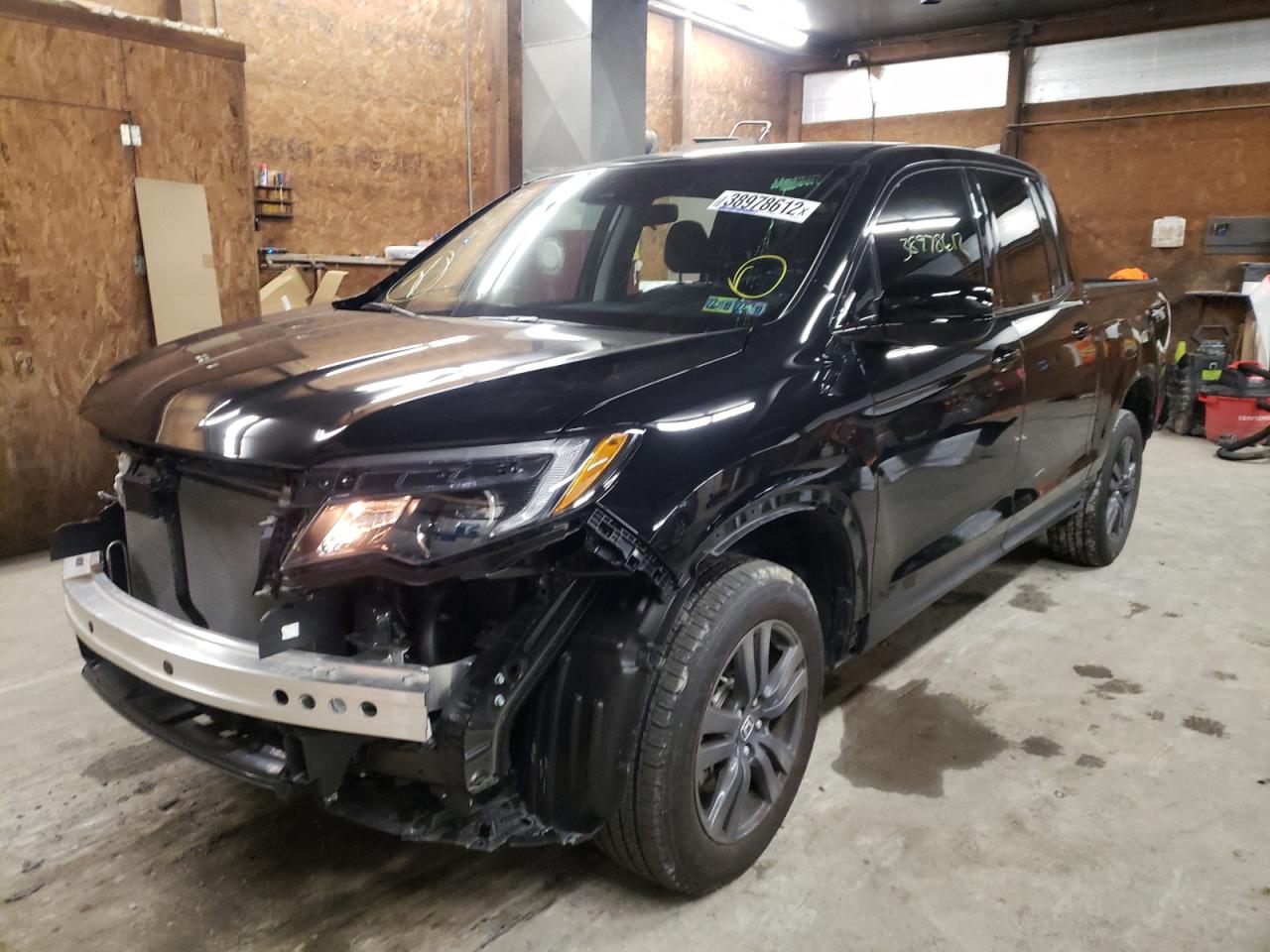 Photo 2 from auction – 2020 HONDA RIDGELINE with VIN 5FPYK3F17LB030706