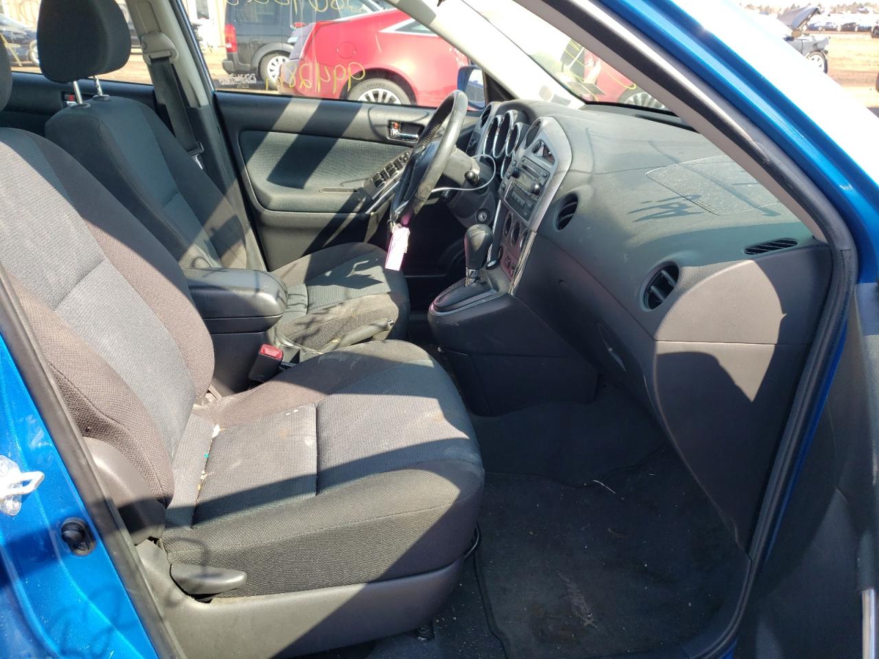 Photo 5 from auction – 2007 TOYOTA MATRIX with VIN 2T1KR32E87C685700
