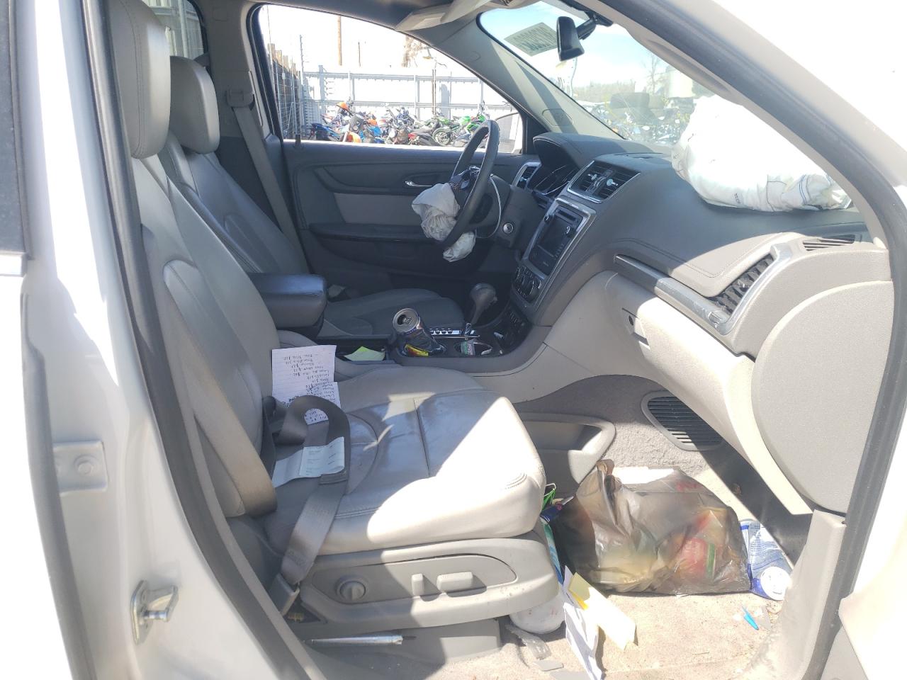Photo 5 from auction – 2015 GMC ACADIA SLT with VIN 1GKKVRKD0FJ102601