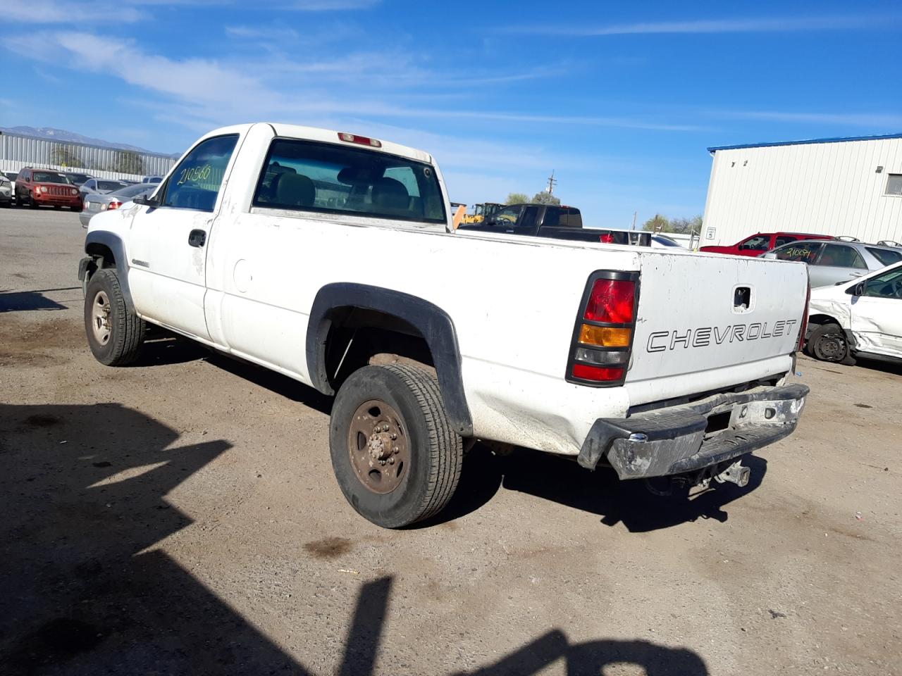 Photo 3 from auction – 2002 CHEVROLET SILVERADO with VIN 1GCHC24U72E283120