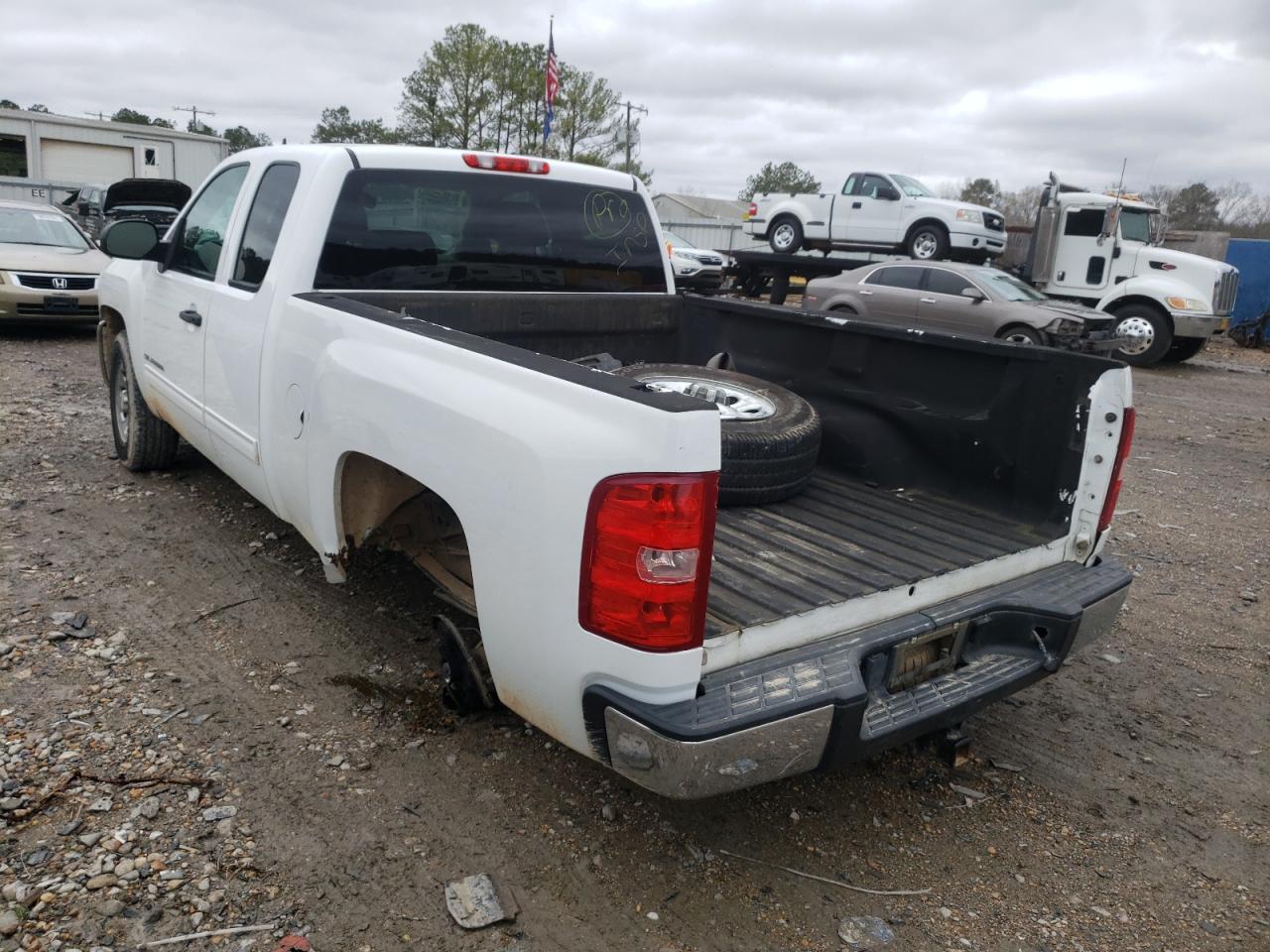 Photo 3 from auction – 2012 CHEVROLET SILVERADO with VIN 1GCRCREA5CZ259362