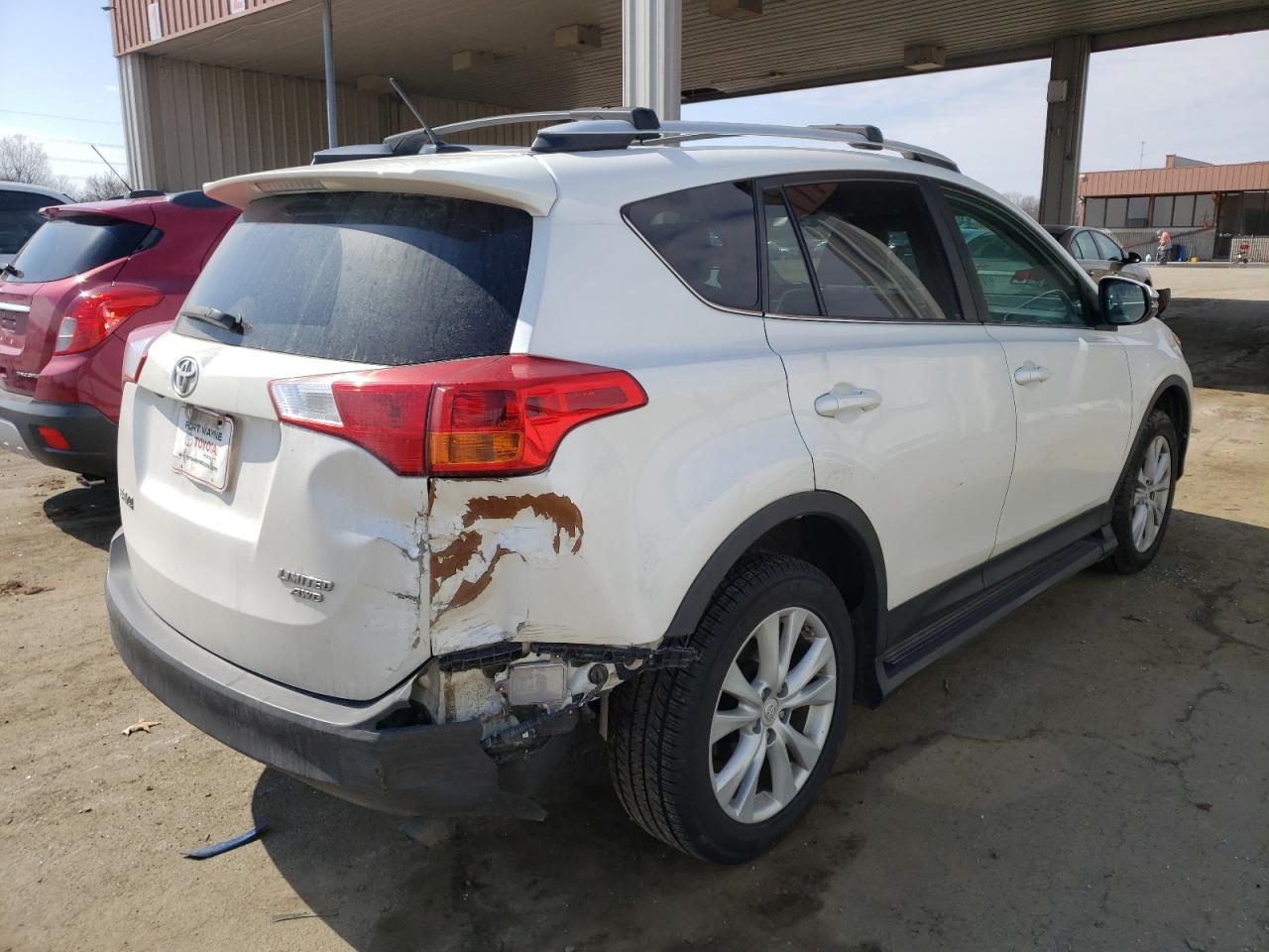 Photo 4 from auction – 2014 TOYOTA RAV4 LIMIT with VIN 2T3DFREV9EW202945