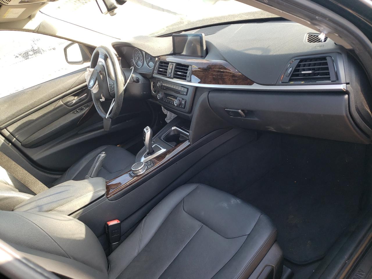 Photo 5 from auction – 2015 BMW 328 XI with VIN WBA3B3G53FNT68479