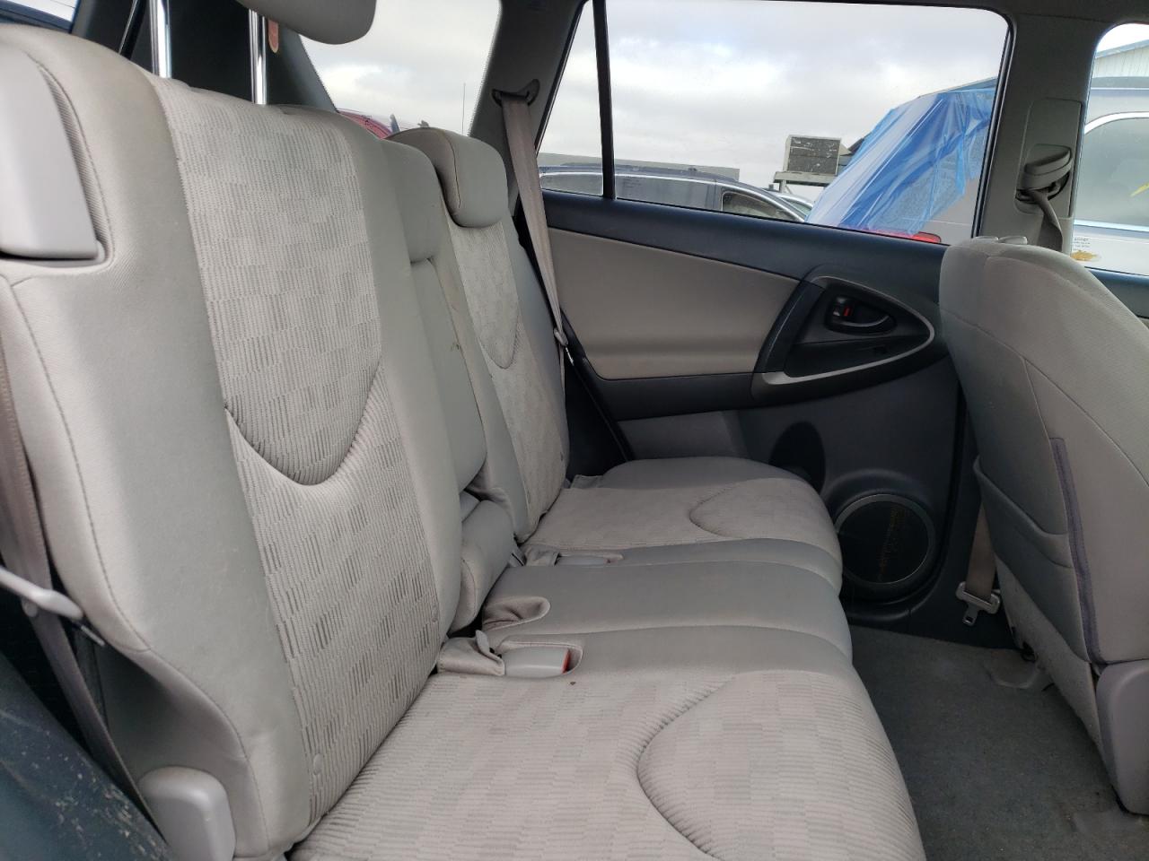 Photo 6 from auction – 2009 TOYOTA RAV4 with VIN 2T3BF33V39W016136
