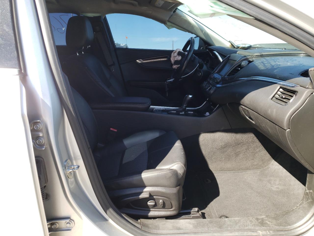 Photo 5 from auction – 2017 CHEVROLET IMPALA LT with VIN 2G1105S36H9119321