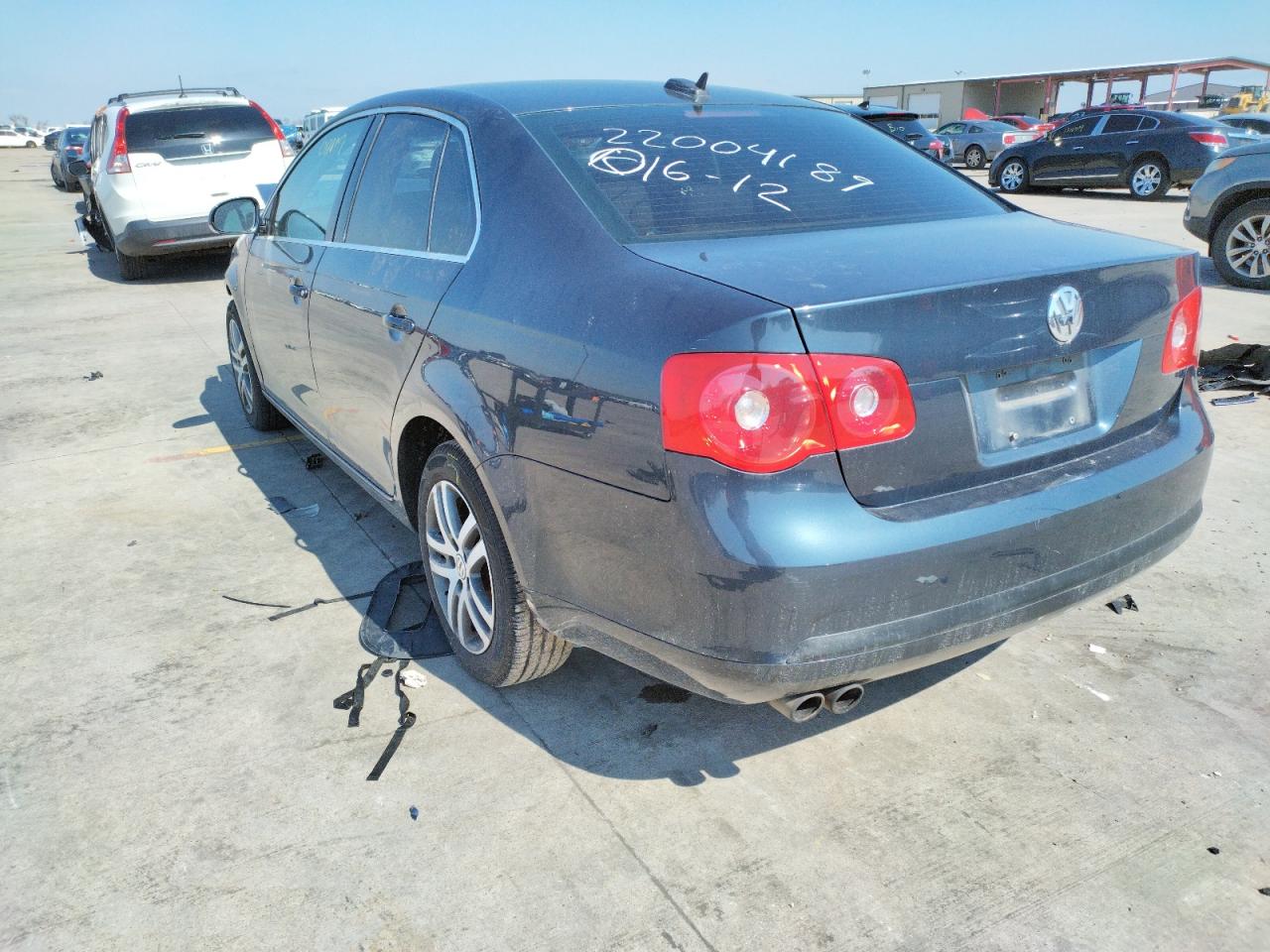 Photo 3 from auction – 2006 VOLKSWAGEN JETTA with VIN 3VWSF71K36M752052
