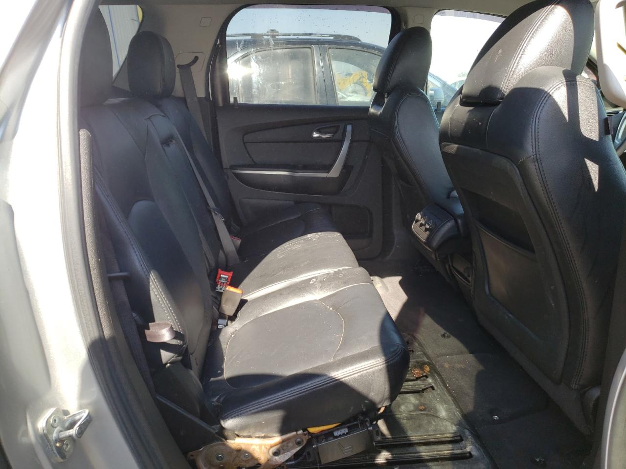 Photo 6 from auction – 2011 GMC ACADIA SLE with VIN 1GKKRNED6BJ272254