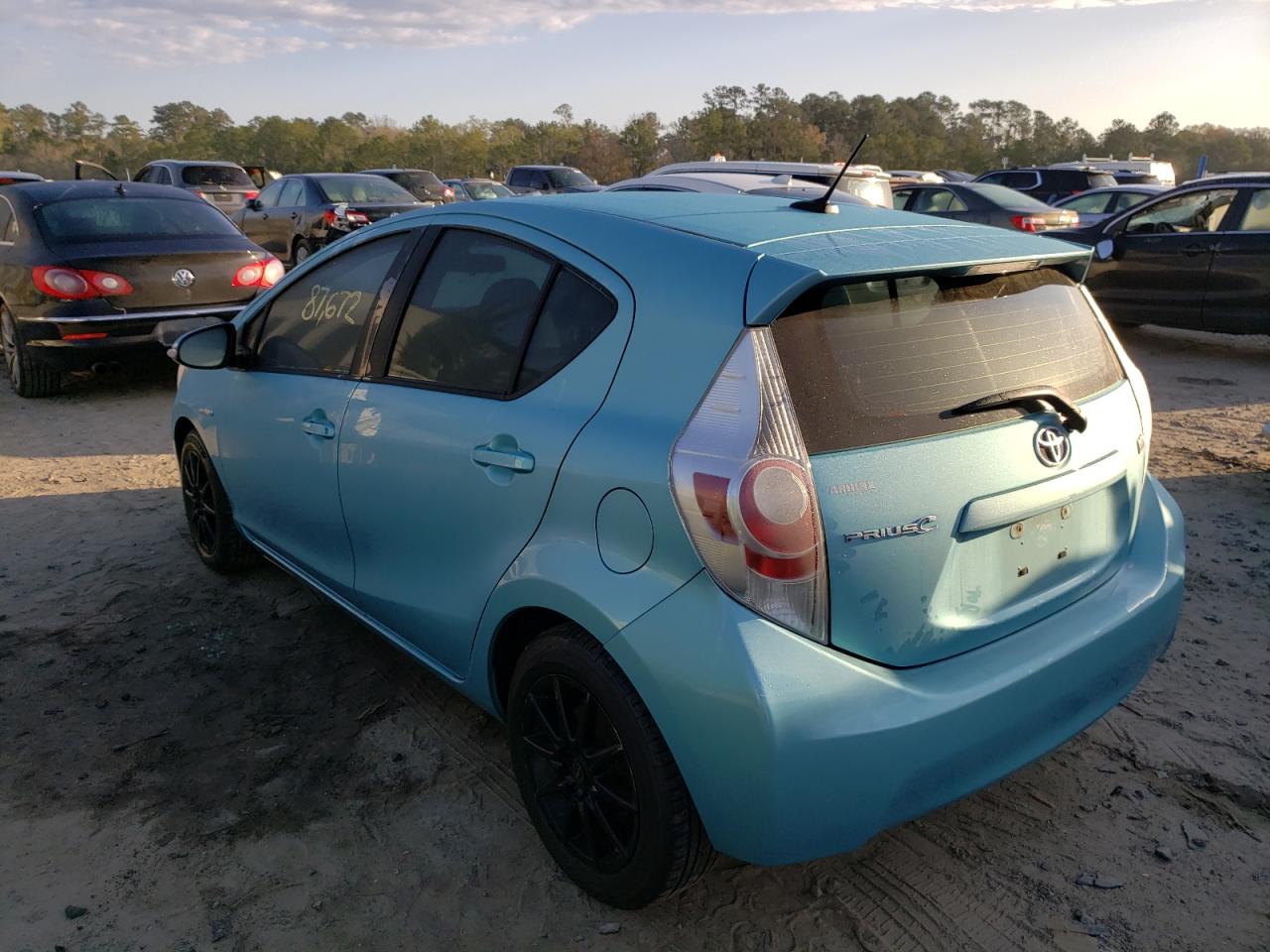 Photo 3 from auction – 2013 TOYOTA PRIUS C with VIN JTDKDTB38D1051025