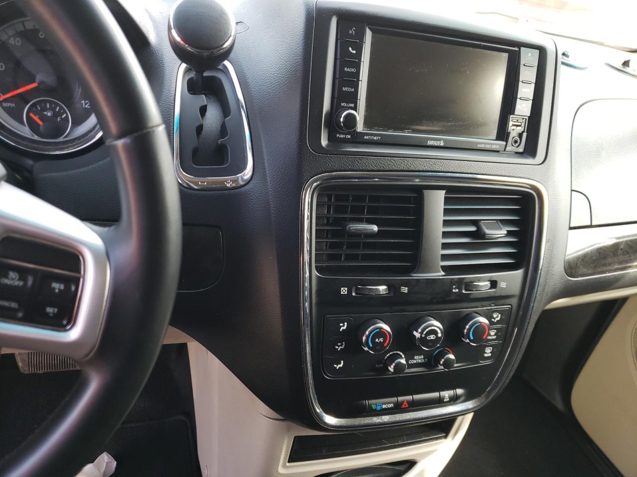 Photo 9 from auction – 2017 DODGE GRAND CARA with VIN 2C4RDGBG8HR619042