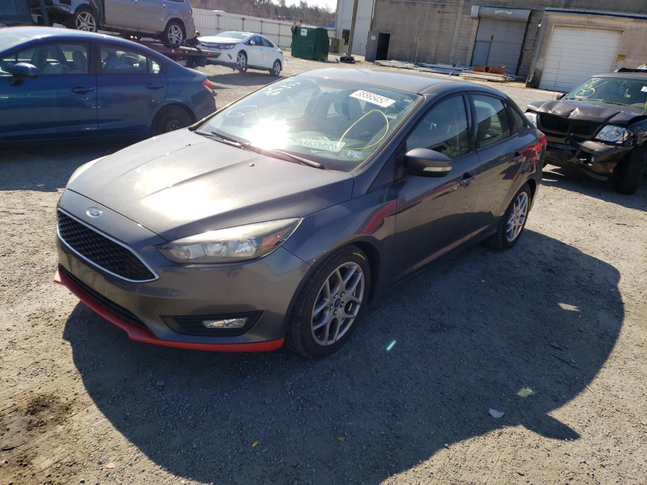 Photo 2 from auction – 2015 FORD FOCUS SE with VIN 1FADP3F2XFL252228