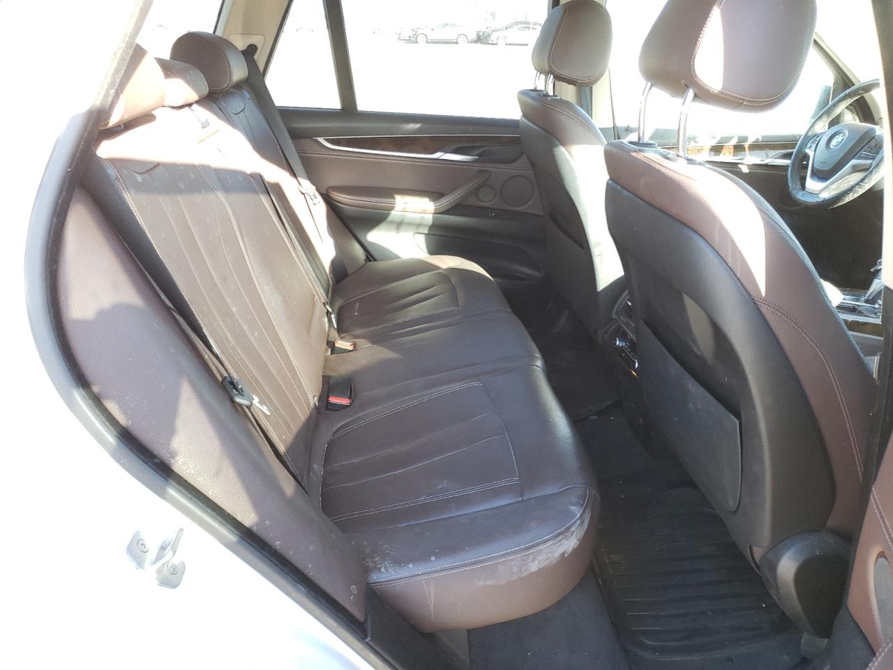 Photo 6 from auction – 2015 BMW X5 XDRIVE3 with VIN 5UXKR0C52F0P01118