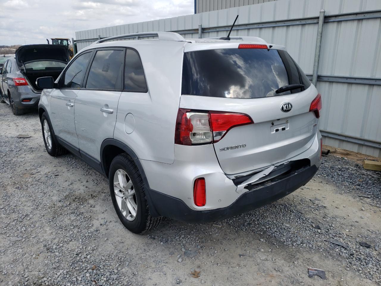 Photo 3 from auction – 2014 KIA SORENTO LX with VIN 5XYKT4A64EG512811