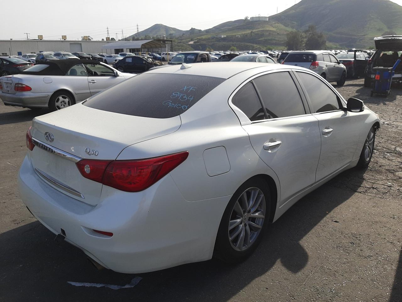 Photo 4 from auction – 2014 INFINITI Q50 BASE with VIN JN1BV7AR5EM689598