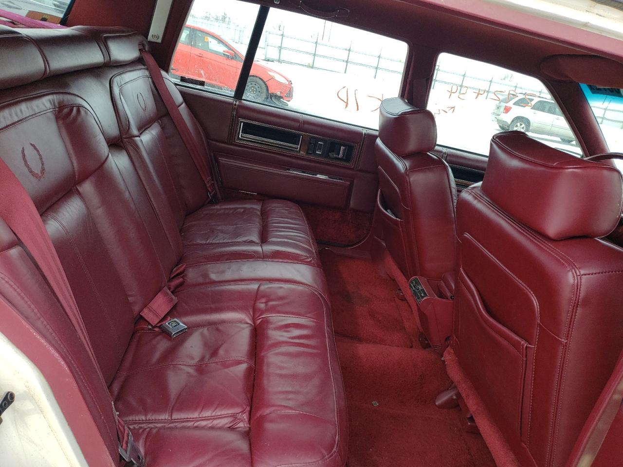Photo 6 from auction – 1991 CADILLAC DEVILLE with VIN 1G6CD53B2M4265855