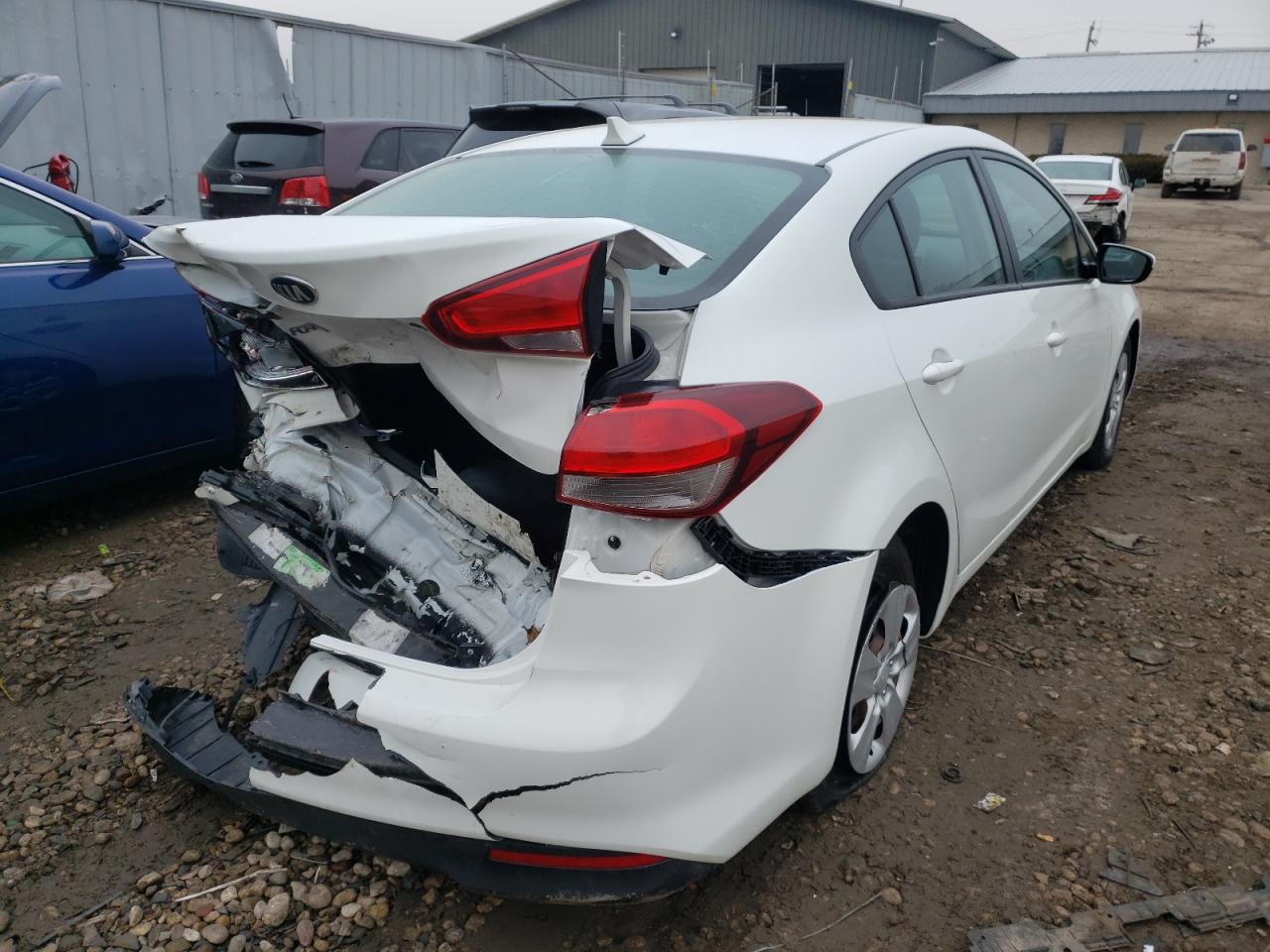 Photo 4 from auction – 2018 KIA FORTE LX with VIN 3KPFK4A77JE217934