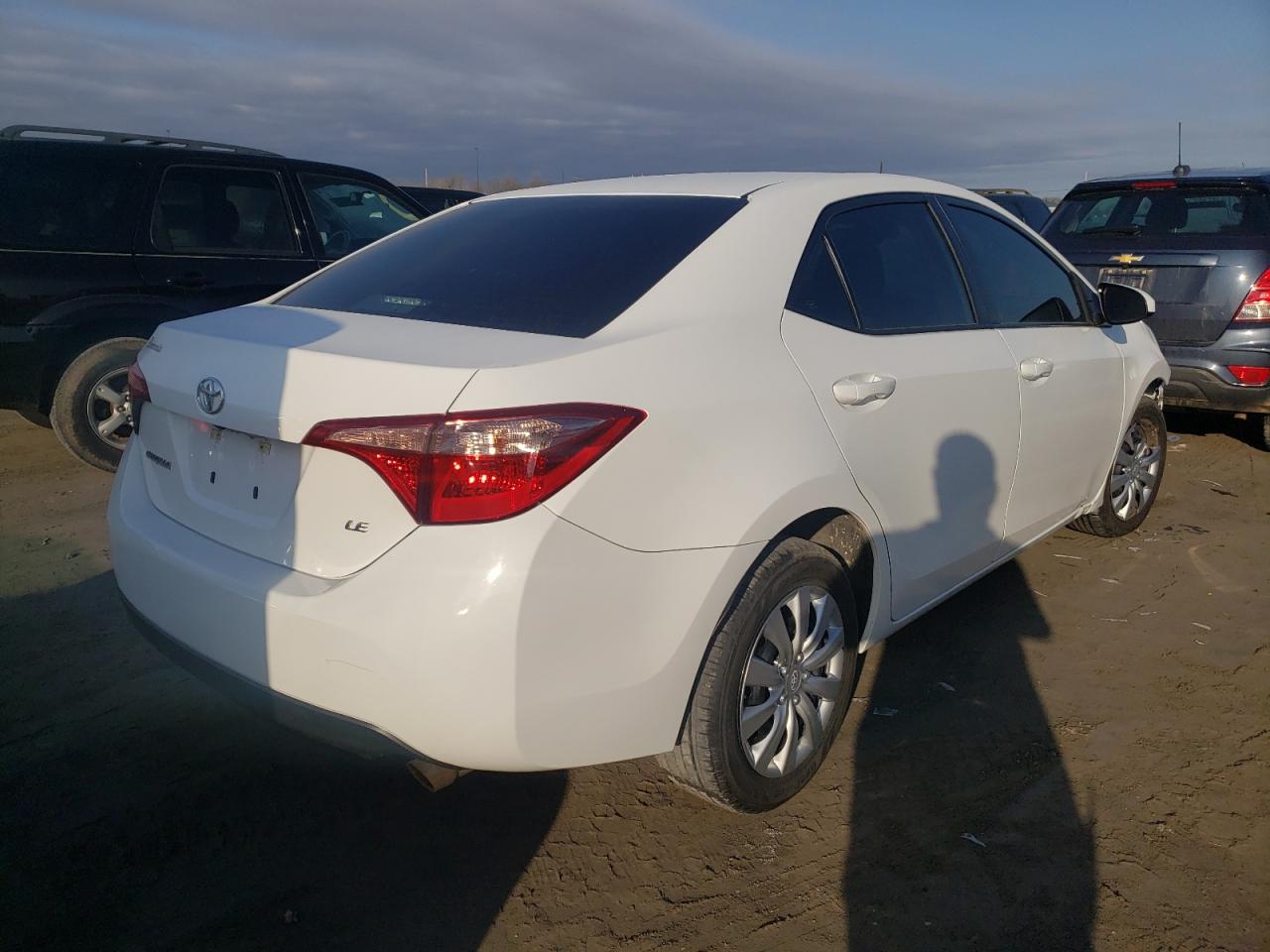 Photo 4 from auction – 2019 TOYOTA COROLLA L with VIN 5YFBURHE0KP898271