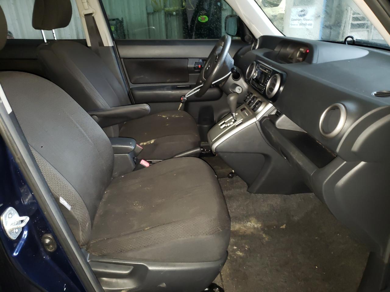 Photo 5 from auction – 2008 TOYOTA SCION XB with VIN JTLKE50E281031490