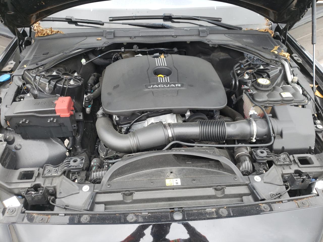 Photo 7 from auction – 2017 JAGUAR XE with VIN SAJAR4BG7HA958930