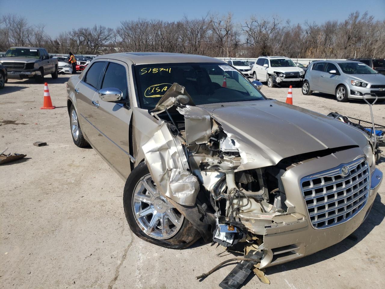 Photo 9 from auction – 2006 CHRYSLER 300C with VIN 2C3KA63H76H518741