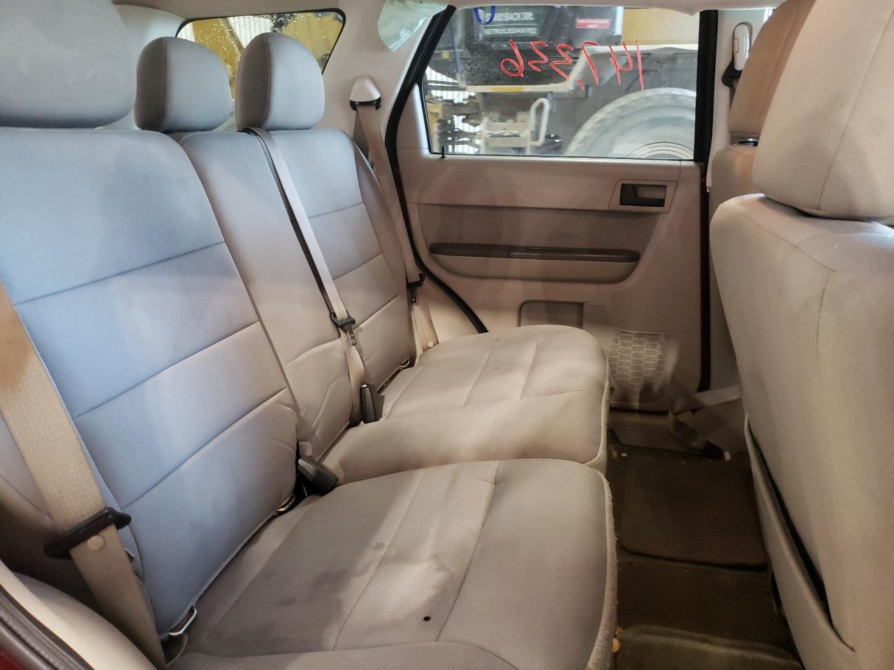 Photo 6 from auction – 2011 FORD ESCAPE XLT with VIN 1FMCU9DG3BKB14199