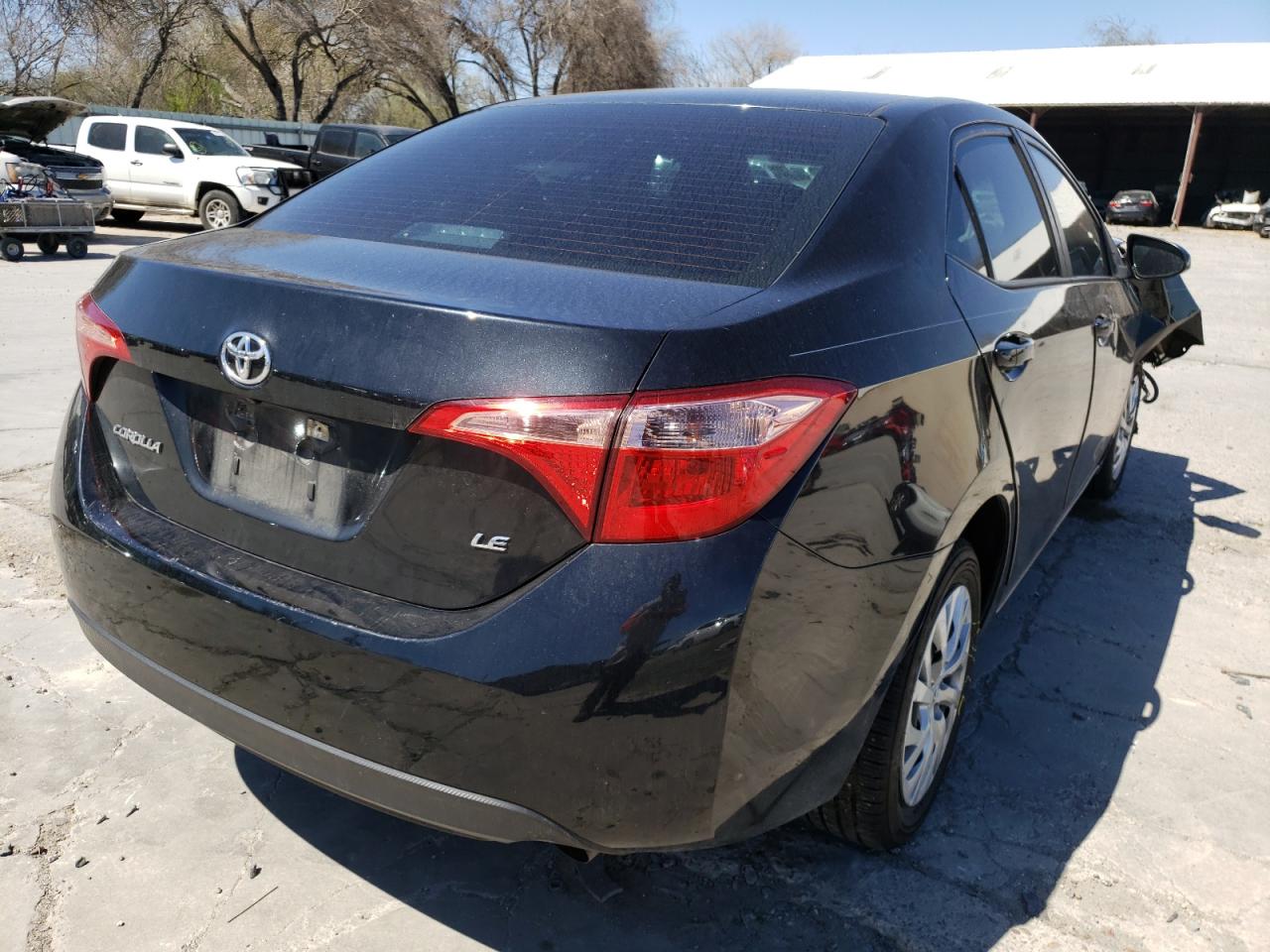 Photo 4 from auction – 2018 TOYOTA COROLLA L with VIN 5YFBURHEXJP851084