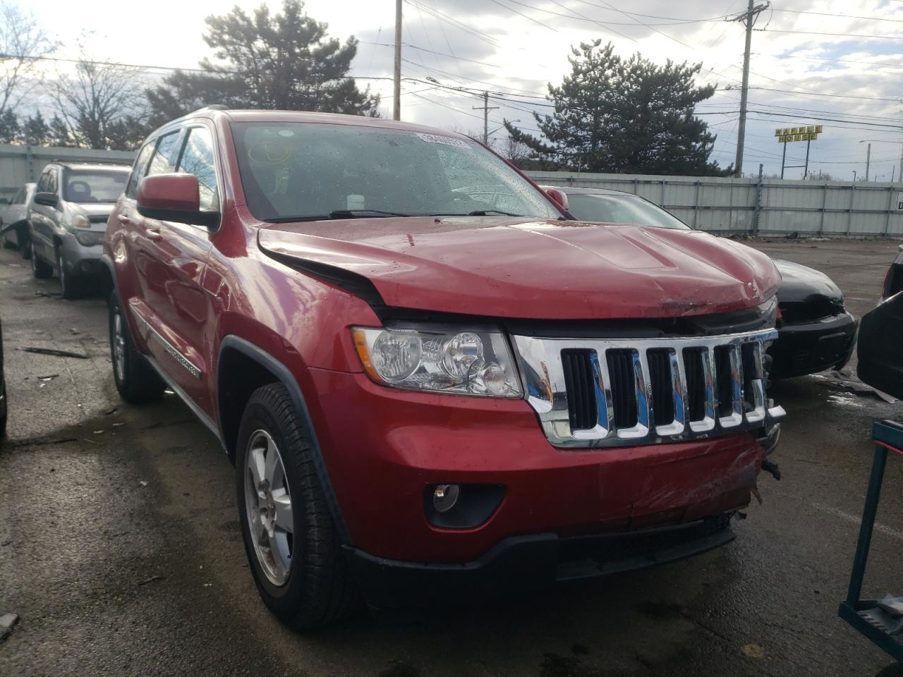 JEEP GRAND CHER 2011 with VIN 1J4RR4GG3BC535312 - Photo from auction