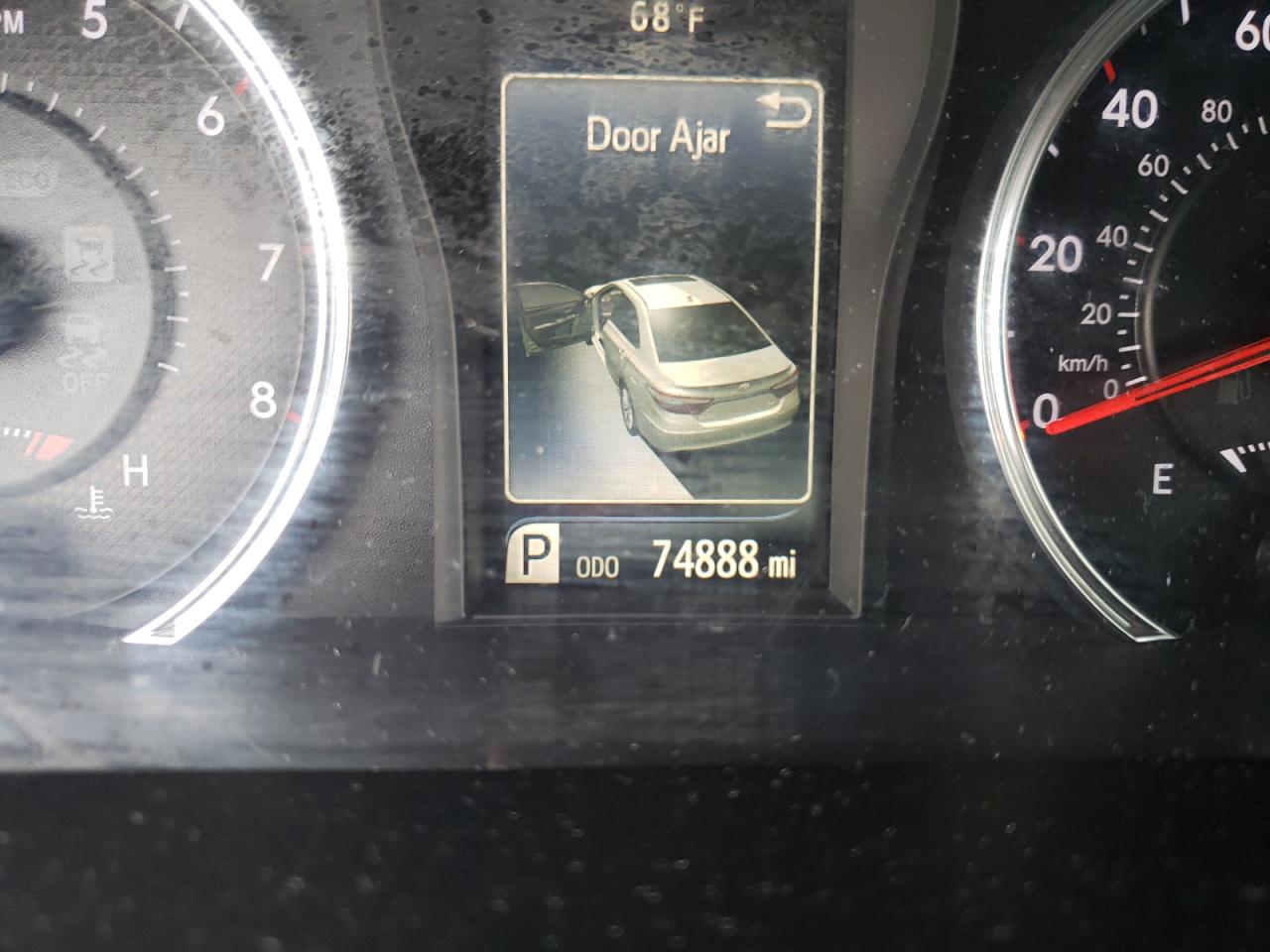Photo 8 from auction – 2017 TOYOTA CAMRY LE with VIN 4T1BF1FKXHU403036