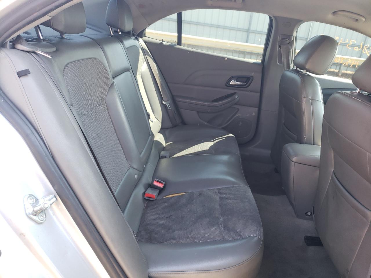 Photo 6 from auction – 2015 CHEVROLET MALIBU 1LT with VIN 1G11C5SLXFF274661