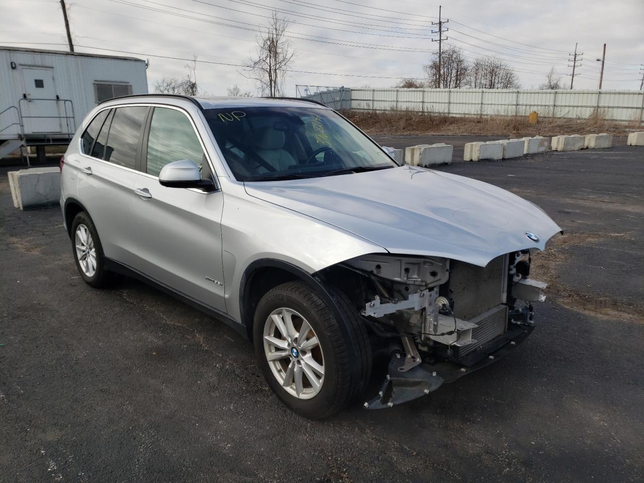 BMW X5 XDRIVE3 2015 with VIN 5UXKR0C54F0P01802 - Photo from auction