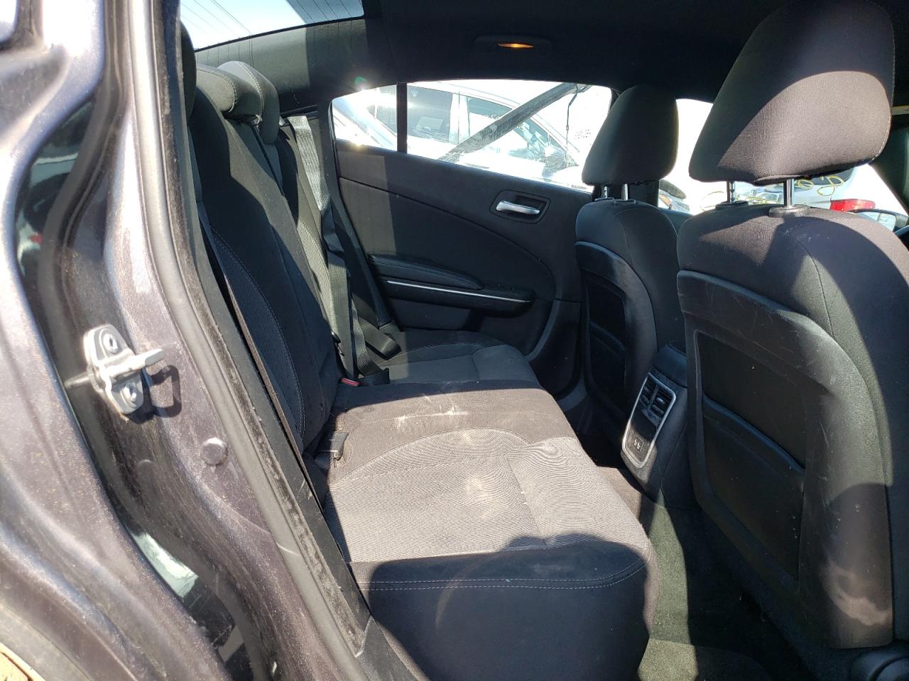 Photo 6 from auction – 2015 DODGE CHARGER SE with VIN 2C3CDXBG1FH835988