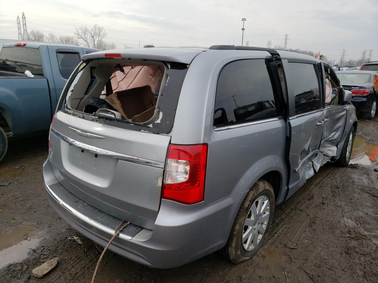 Photo 4 from auction – 2014 CHRYSLER TOWN & COU with VIN 2C4RC1BG6ER169273