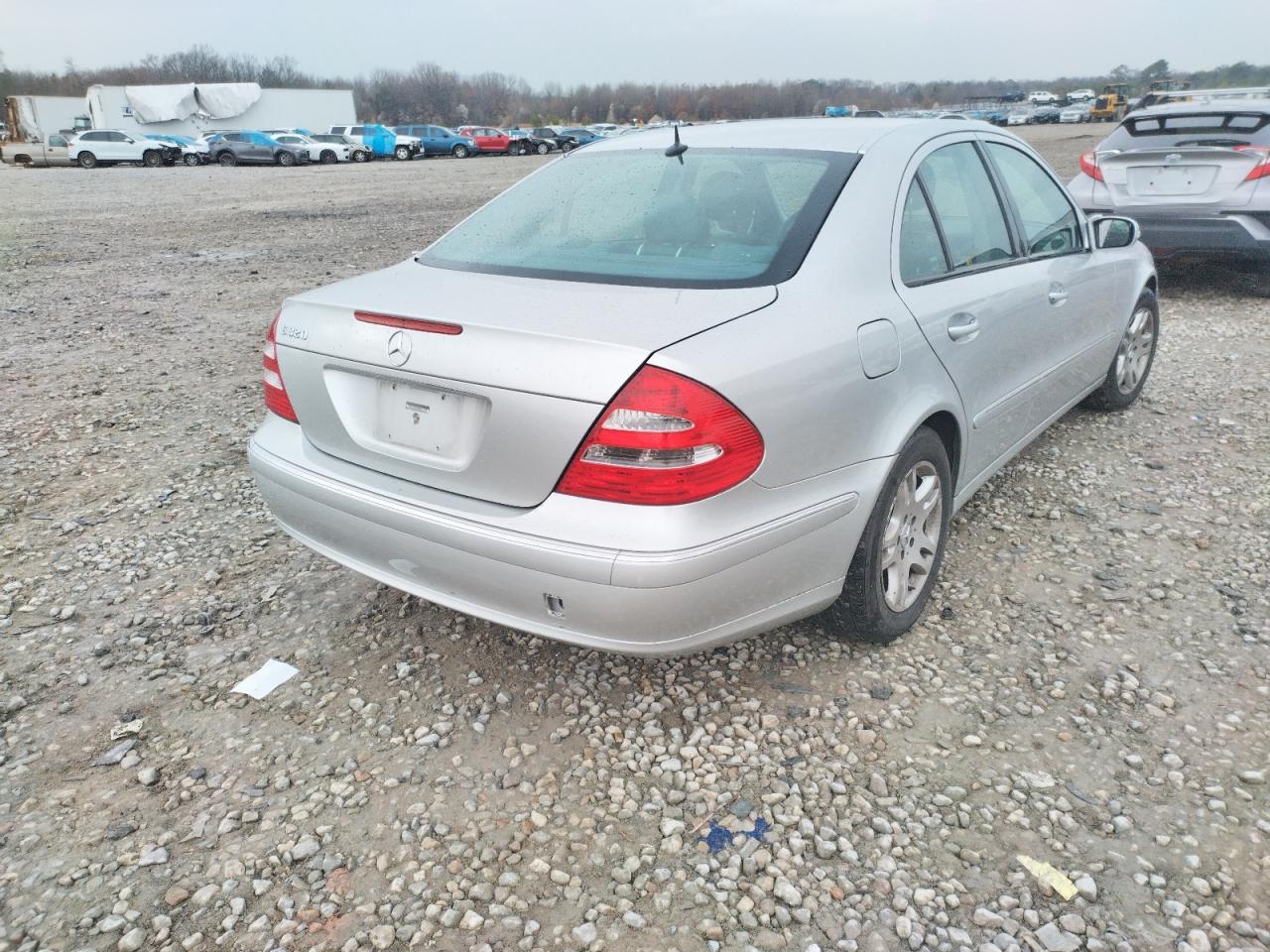 Photo 4 from auction – 2003 MERCEDES-BENZ E 320 with VIN WDBUF65J43A338406