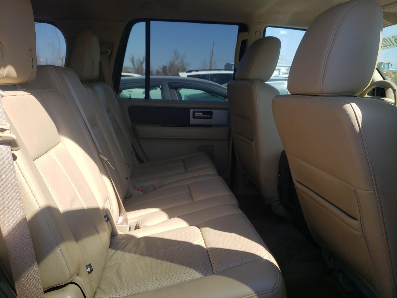 Photo 6 from auction – 2014 FORD EXPEDITION with VIN 1FMJU1J59EEF44687