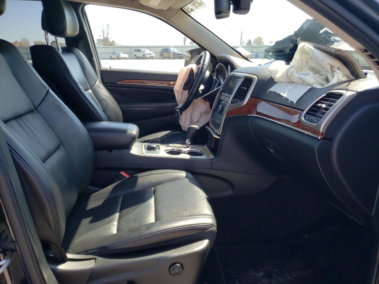 Photo 5 from auction – 2011 JEEP GRAND CHER with VIN 1J4RR5GT9BC569810