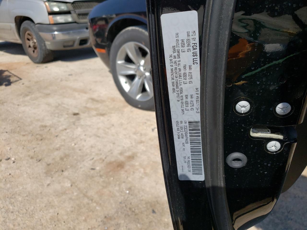 Photo 10 from auction – 2019 DODGE CHALLENGER with VIN 2C3CDZAG4KH744298