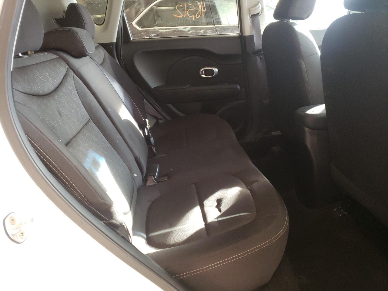 Photo 6 from auction – 2016 KIA SOUL with VIN KNDJN2A25G7853383
