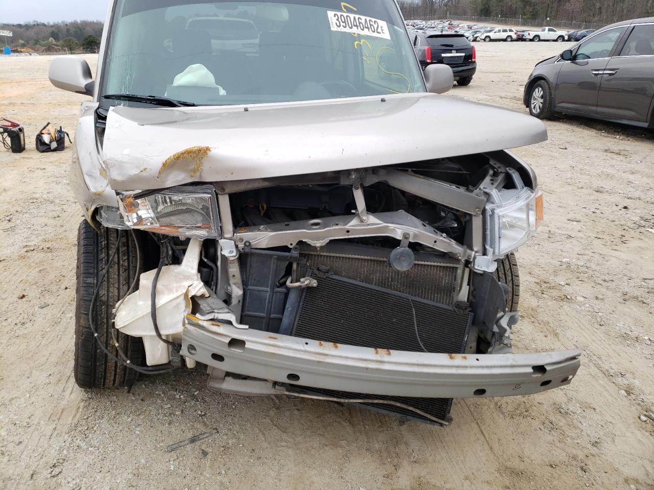 Photo 9 from auction – 2005 TOYOTA SCION XB with VIN JTLKT324050173837