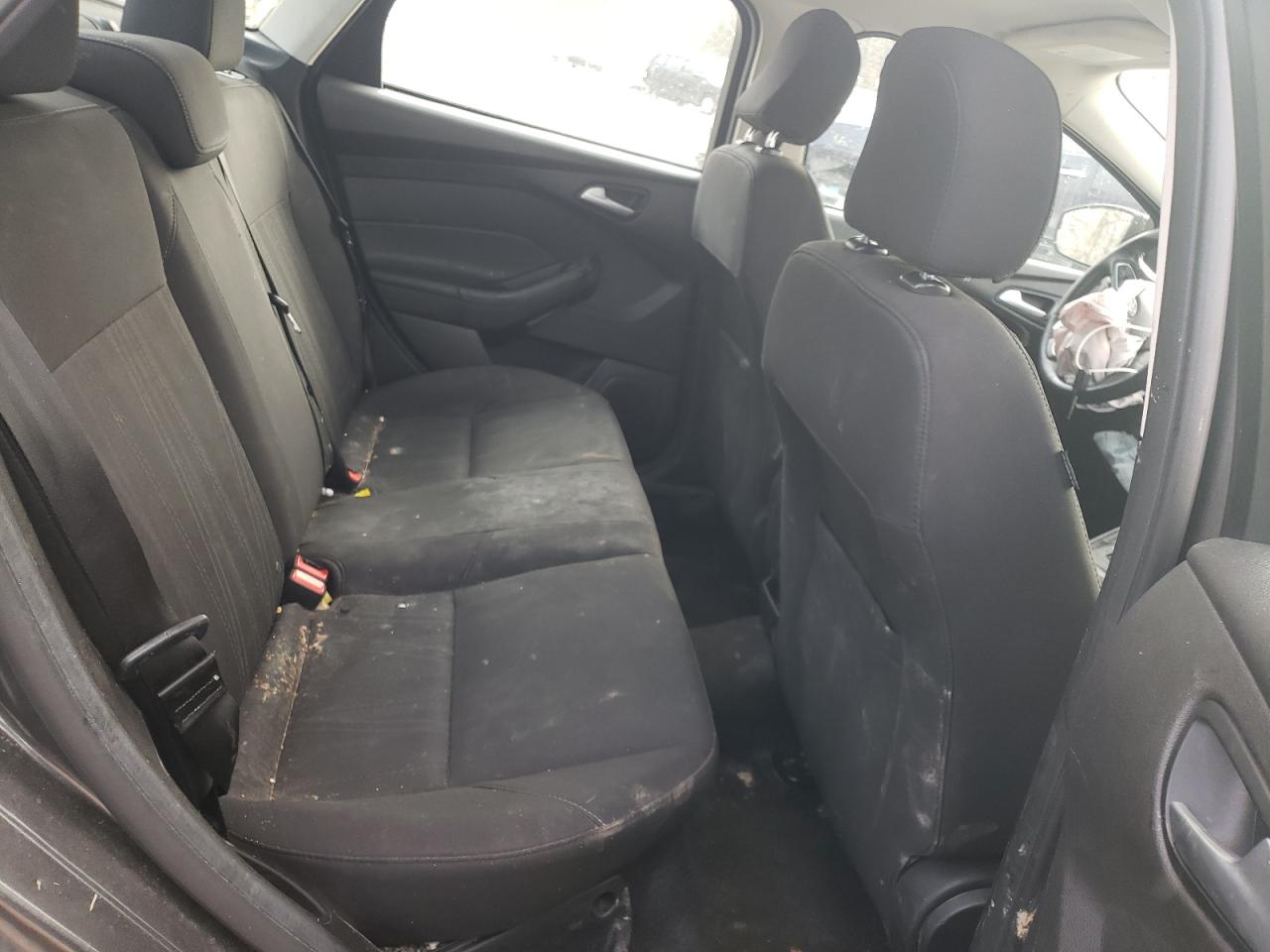 Photo 6 from auction – 2017 FORD FOCUS with VIN 1FADP3F23HL306861