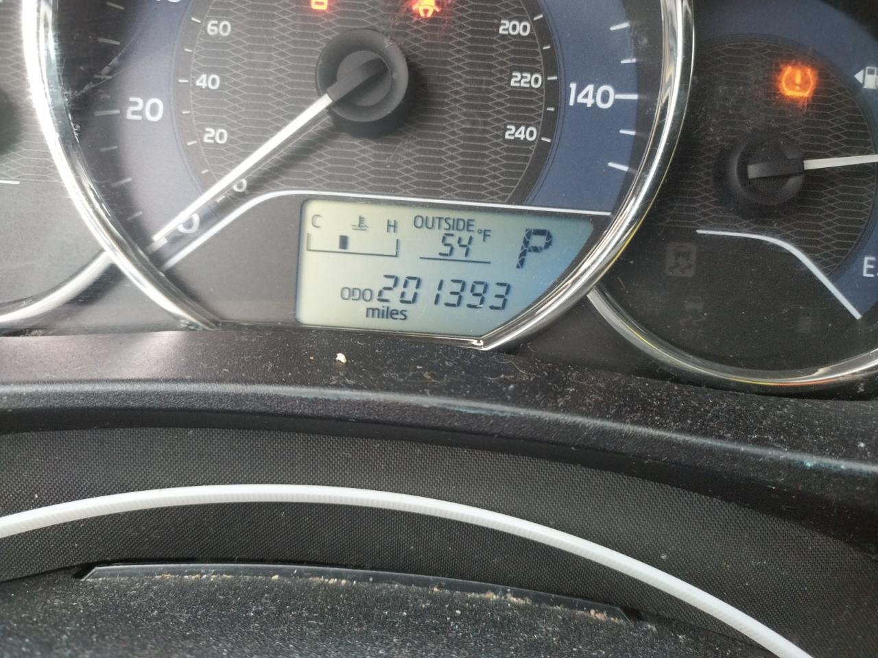 Photo 8 from auction – 2014 TOYOTA COROLLA L with VIN 5YFBURHE2EP063518