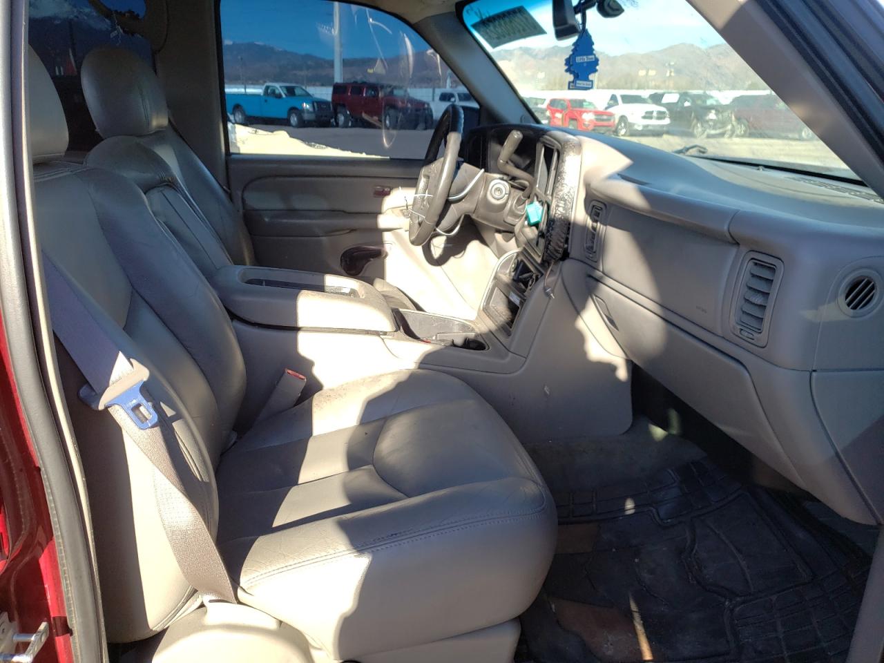 Photo 5 from auction – 2004 CHEVROLET SILVERADO with VIN 2GCEK13T941429871