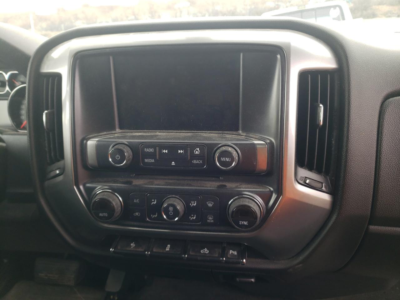 Photo 9 from auction – 2016 CHEVROLET SILVERADO with VIN 3GCUKREC5GG325848