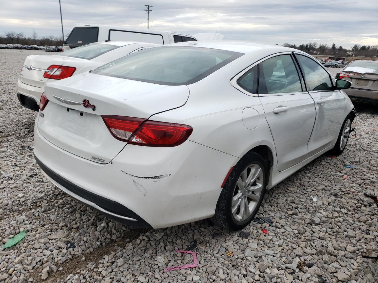 Photo 4 from auction – 2015 CHRYSLER 200 LIMITE with VIN 1C3CCCAB3FN546748