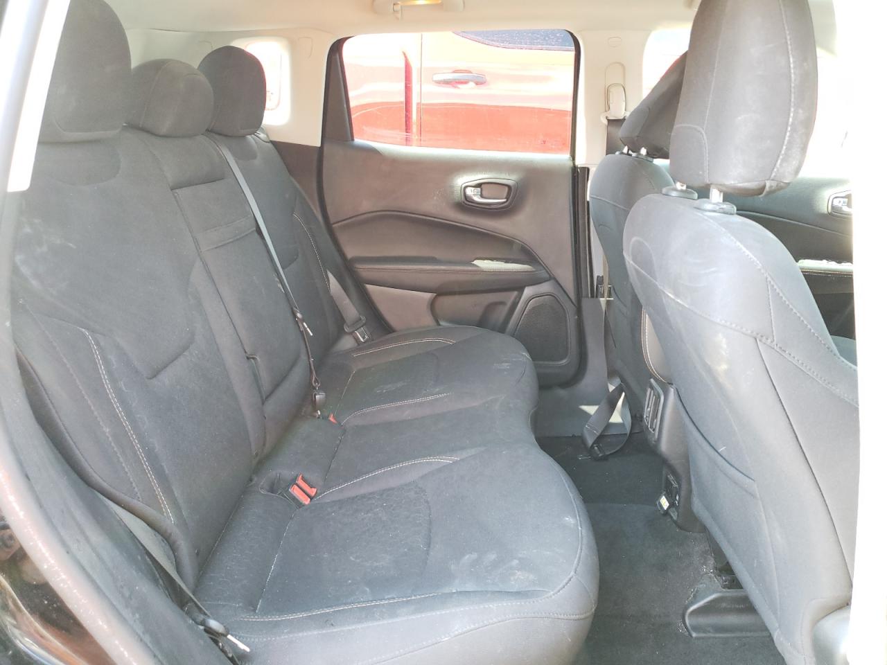 Photo 6 from auction – 2019 JEEP COMPASS SP with VIN 3C4NJCABXKT614953
