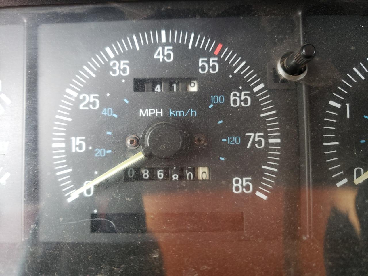 Photo 8 from auction – 1990 FORD F350 with VIN 2FTJW36M5LCB31176