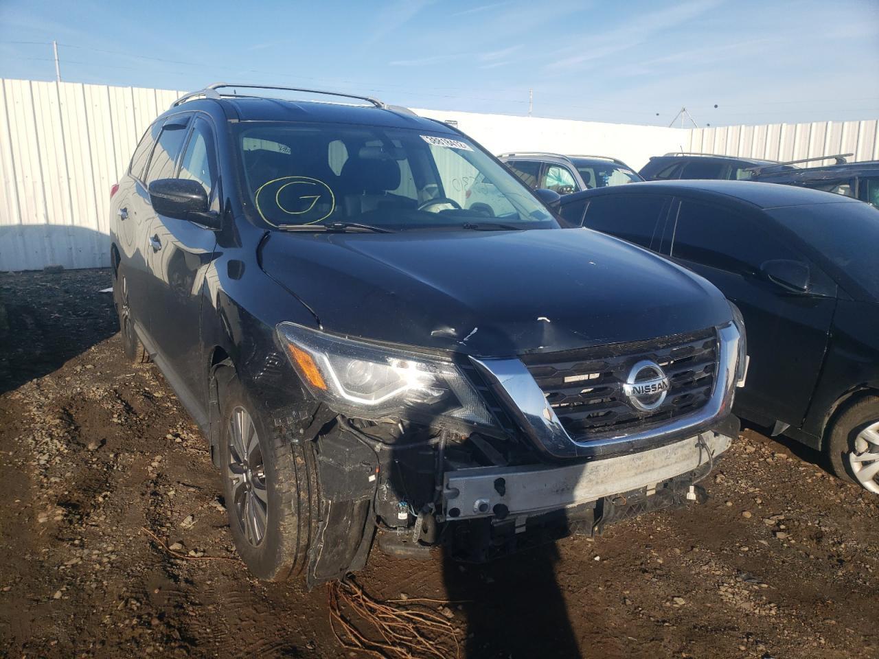 Photo 1 from auction – 2017 NISSAN PATHFINDER with VIN 5N1DR2MM9HC666358