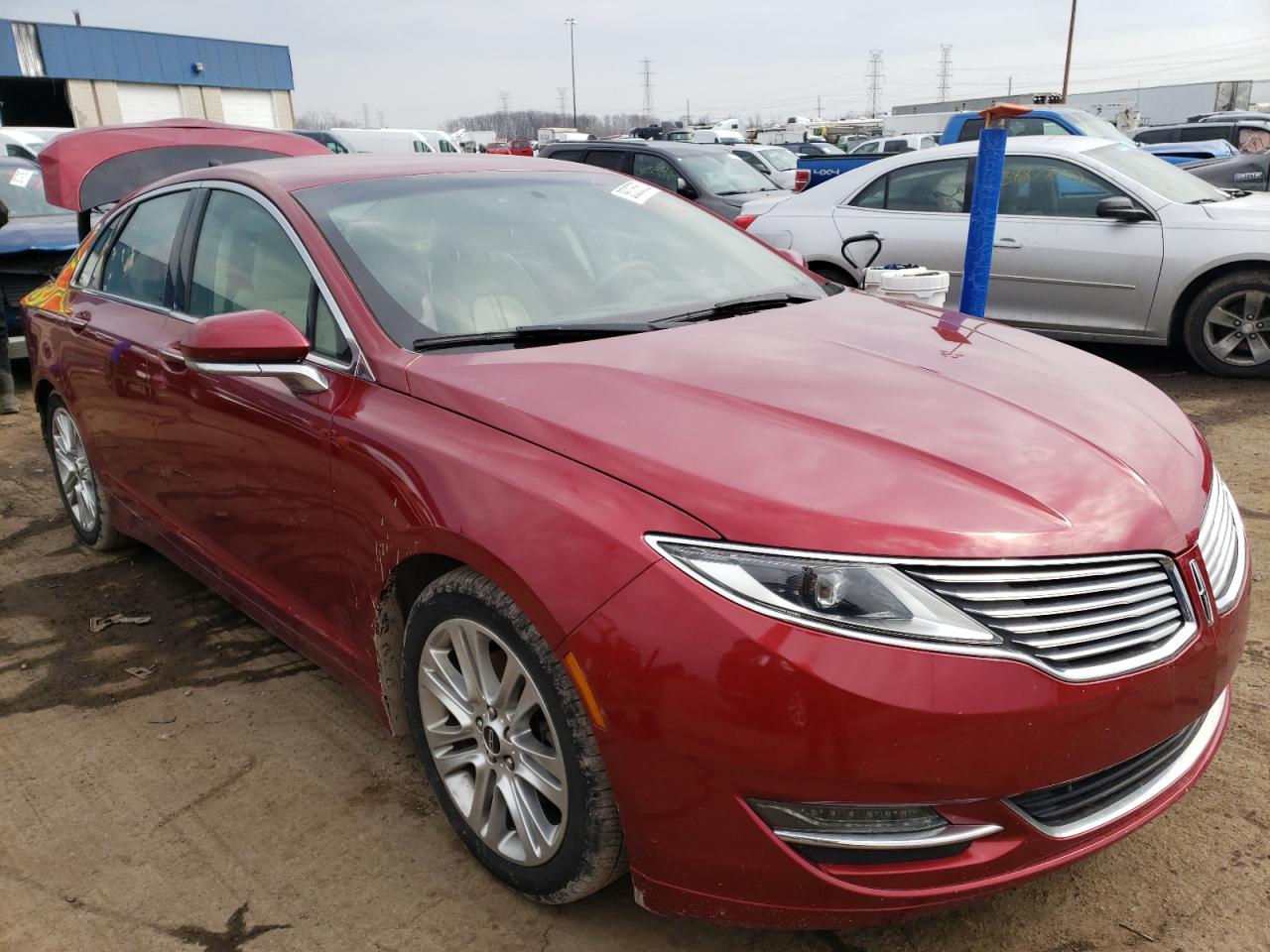 LINCOLN MKZ 2015 with VIN 3LN6L2J98FR618519 - Photo from auction