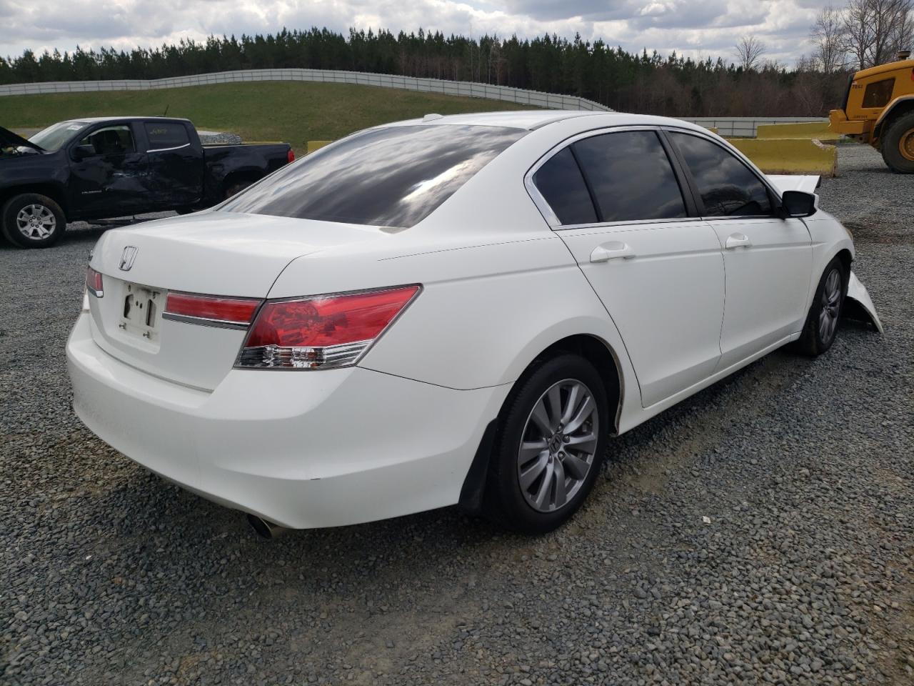 Photo 4 from auction – 2011 HONDA ACCORD EXL with VIN 1HGCP2F83BA125218