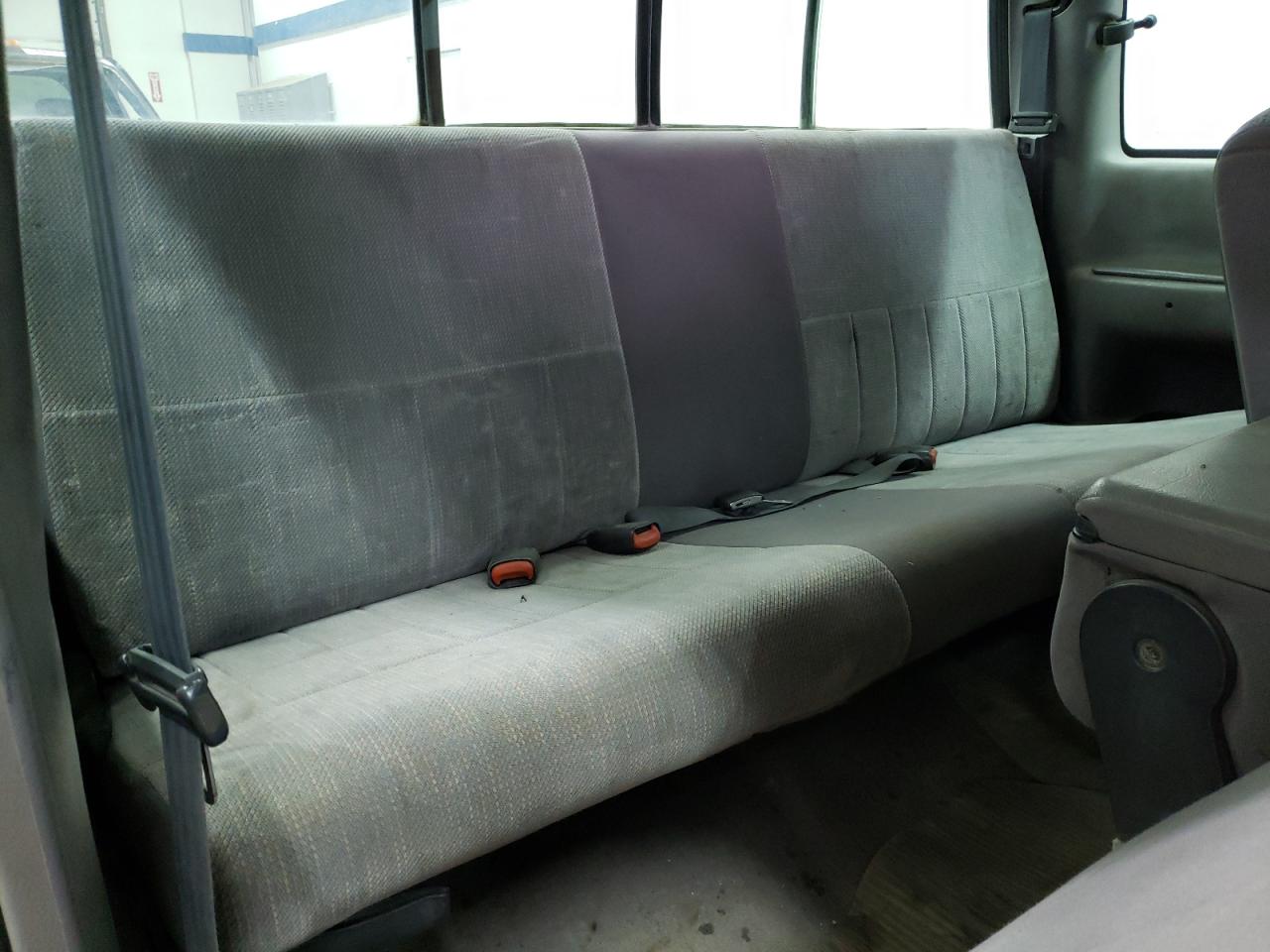 Photo 6 from auction – 1995 DODGE RAM 2500 with VIN 3B7KF23W1SM129352